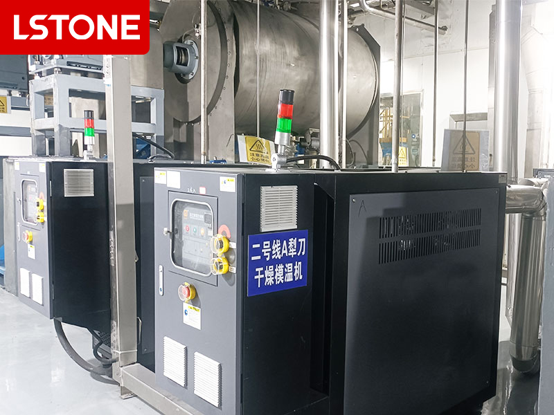 利用犁刀干燥機控溫油溫機，制備高性能的鋰電正極材料